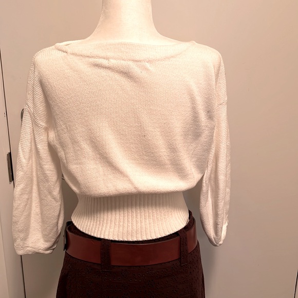 White sweater - Picture 5 of 5